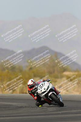 media/Apr-15-2023-CVMA (Sat) [[fefd8e4f28]]/Race 13 500 Supersport-350 Supersport/